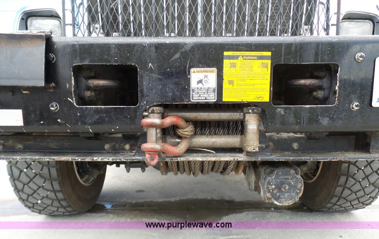 image for item N9404 2003 International 7400 bucket truck