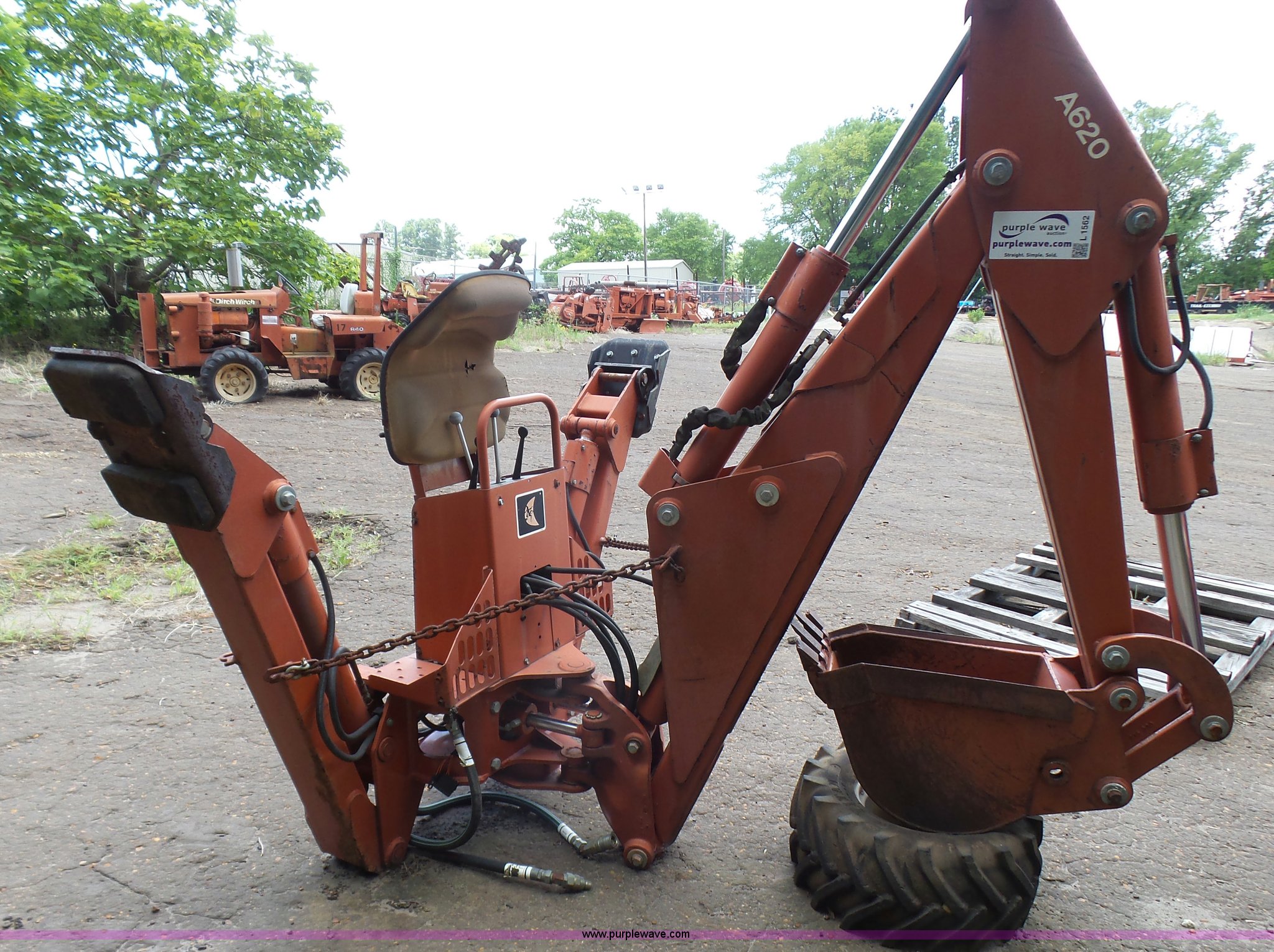 1998 Ditch Witch A620 backhoe attachment in Tyler, TX Item L1562 sold