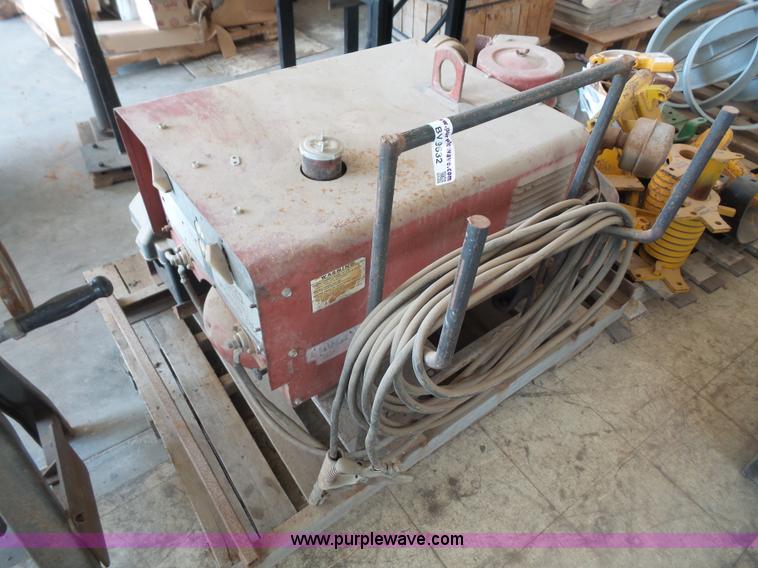 image for item BV9632 Lincoln Arc 225 welder