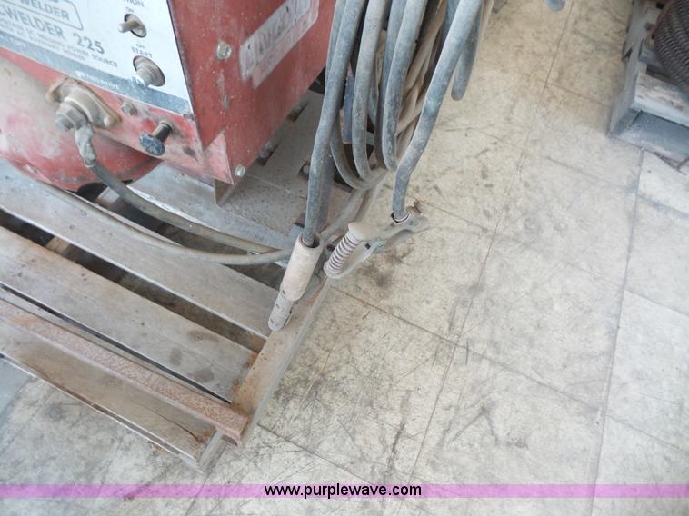 image for item BV9632 Lincoln Arc 225 welder