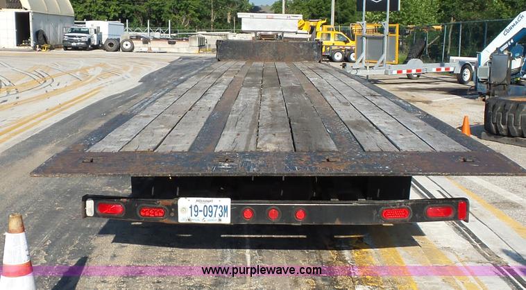 image for item K1629 2006 Trail Eze TE701 drop deck equipment trailer