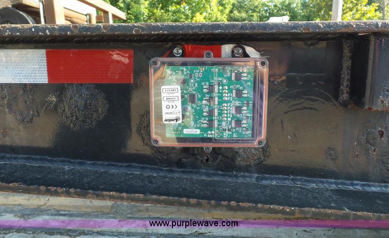 image for item K1629 2006 Trail Eze TE701 drop deck equipment trailer