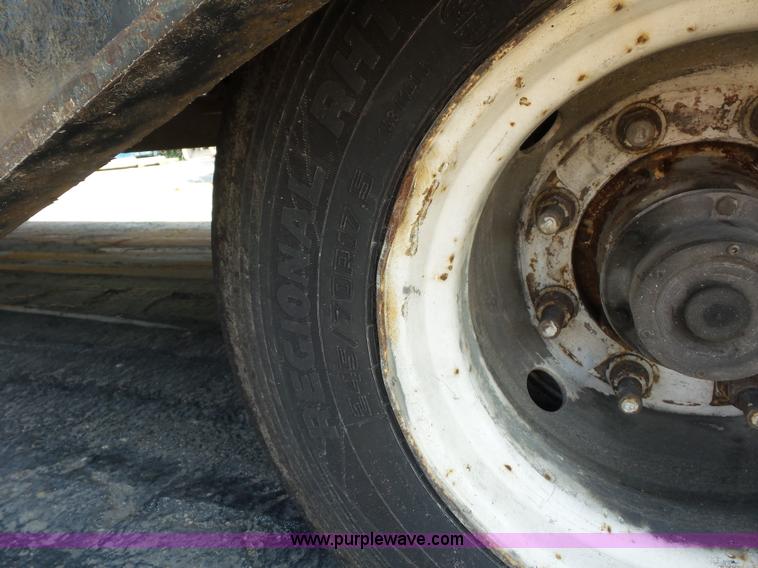 image for item K1629 2006 Trail Eze TE701 drop deck equipment trailer