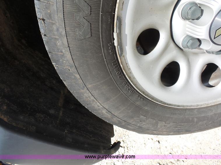 image for item K1733 2008 Chevrolet Silverado 1500 pickup truck