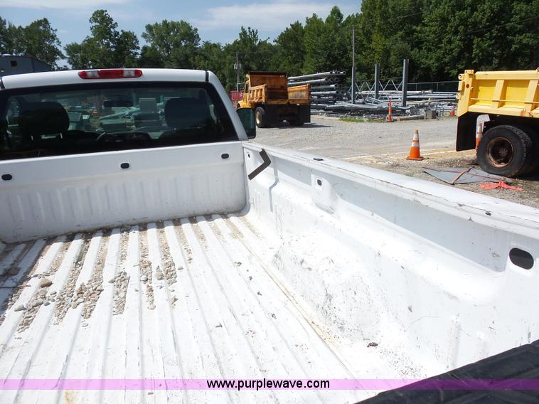 image for item K1733 2008 Chevrolet Silverado 1500 pickup truck