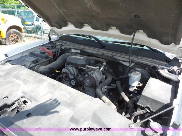 image for item K1733 2008 Chevrolet Silverado 1500 pickup truck