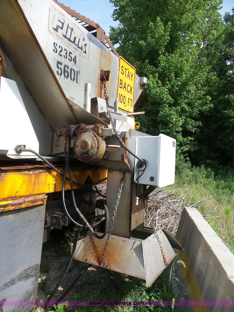 image for item K1737 1997 International 4900 dump truck