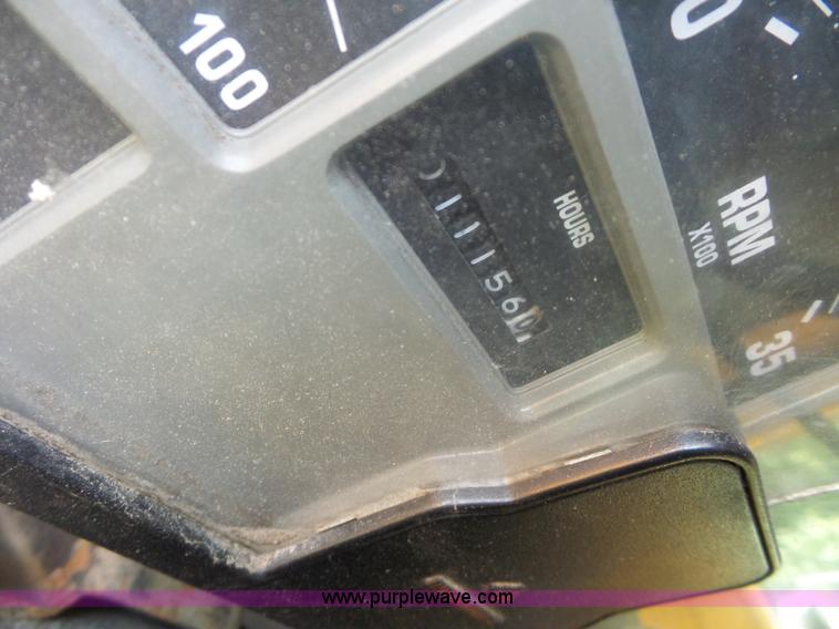 image for item K1737 1997 International 4900 dump truck