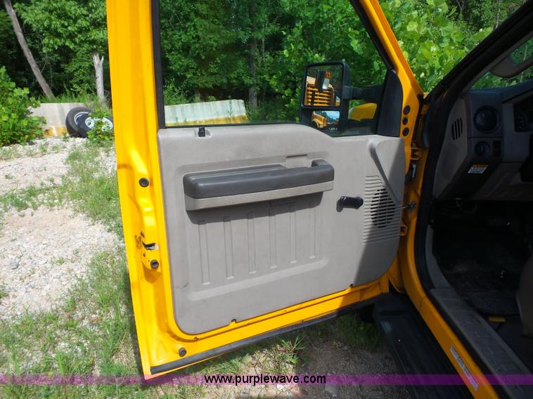 image for item K1738 2008 Ford F550 Super Duty bucket truck