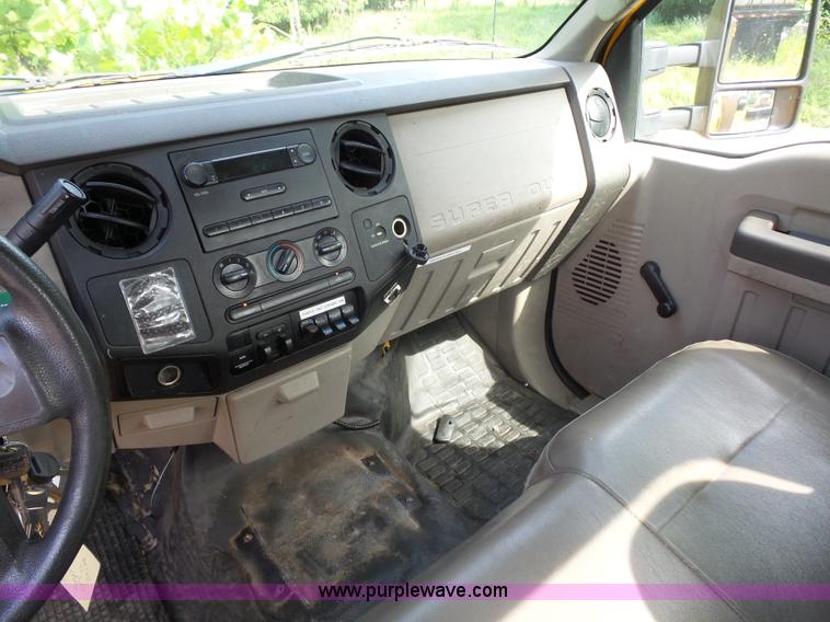 image for item K1738 2008 Ford F550 Super Duty bucket truck