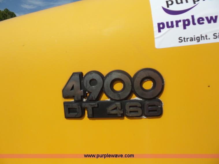 image for item K1741 1997 International 4900 dump truck