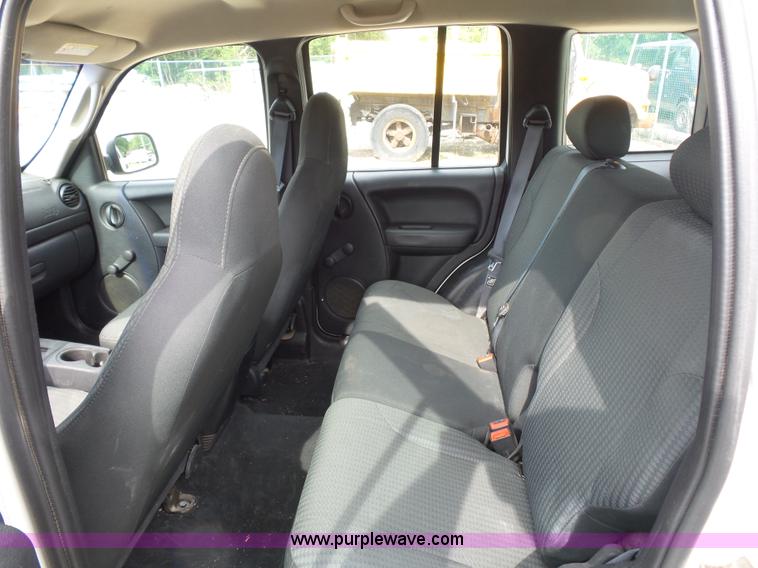 image for item K1742 2003 Jeep Liberty SUV