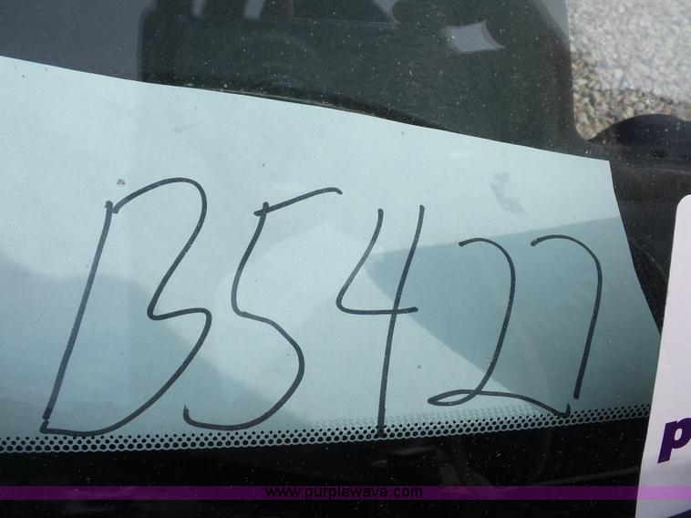 image for item K1742 2003 Jeep Liberty SUV