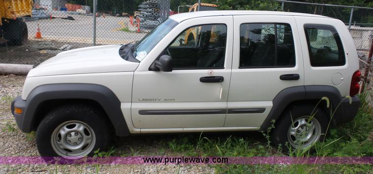 image for item K1743 2003 Jeep Liberty SUV