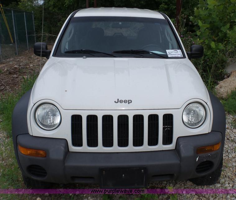 image for item K1743 2003 Jeep Liberty SUV