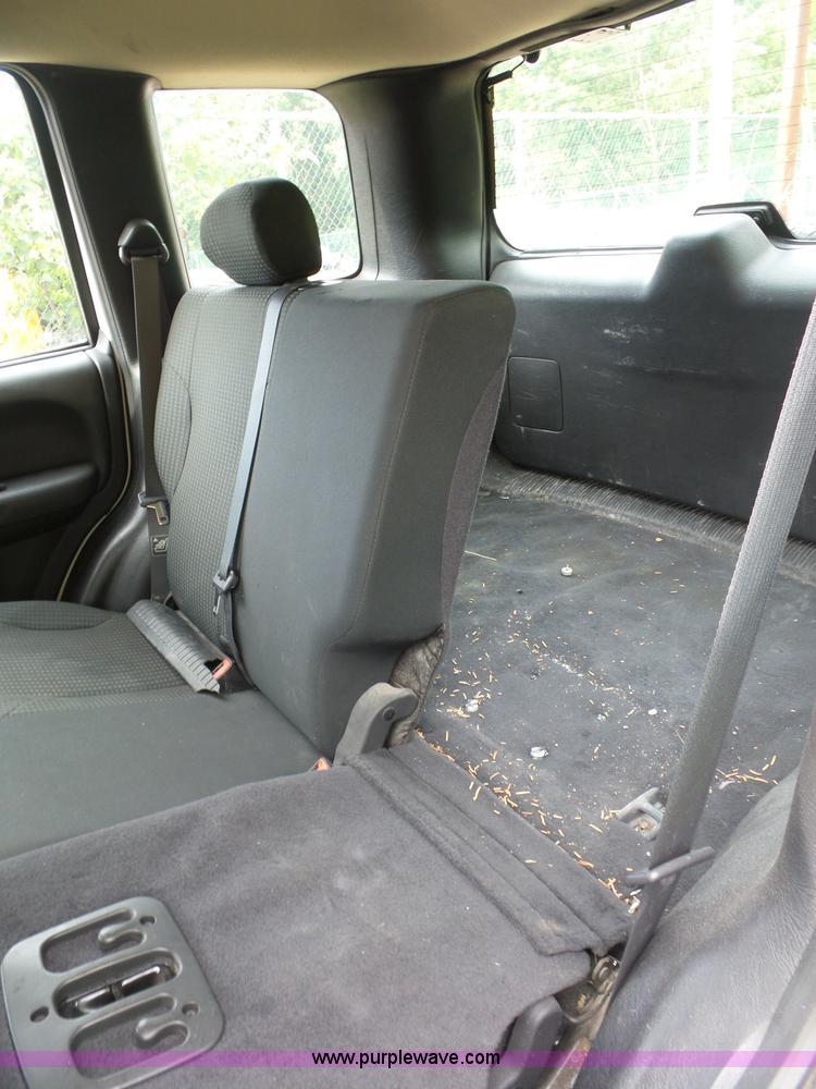 image for item K1743 2003 Jeep Liberty SUV