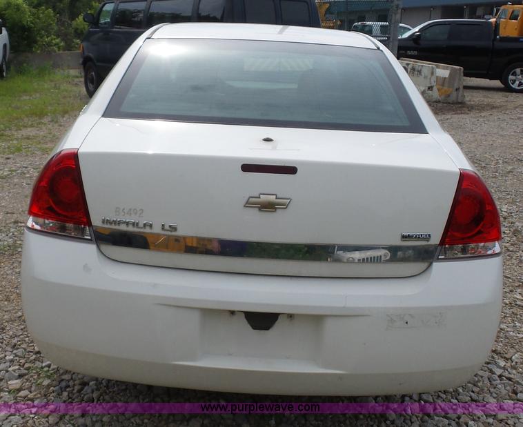 image for item K1744 2008 Chevrolet Impala LS