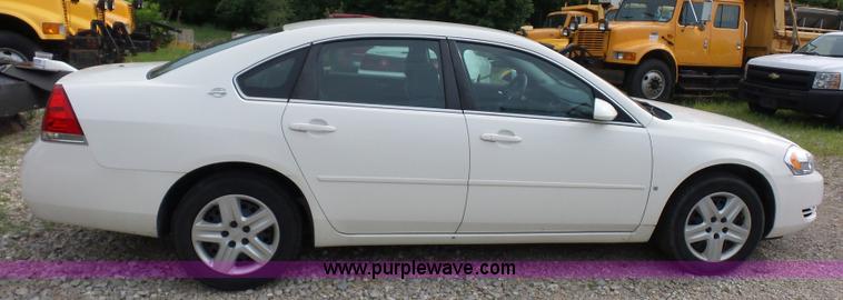 image for item K1744 2008 Chevrolet Impala LS