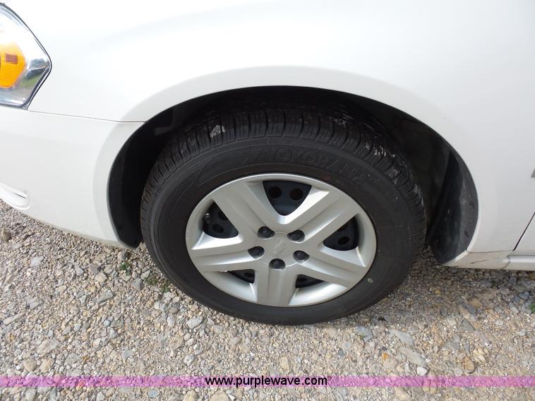 image for item K1744 2008 Chevrolet Impala LS