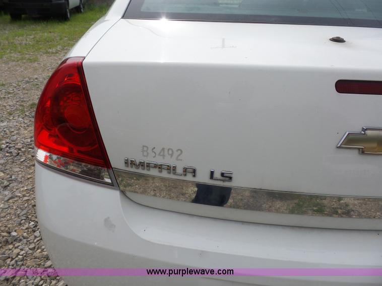 image for item K1744 2008 Chevrolet Impala LS