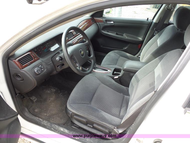 image for item K1744 2008 Chevrolet Impala LS