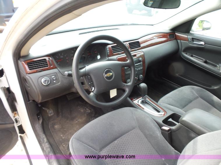 image for item K1744 2008 Chevrolet Impala LS