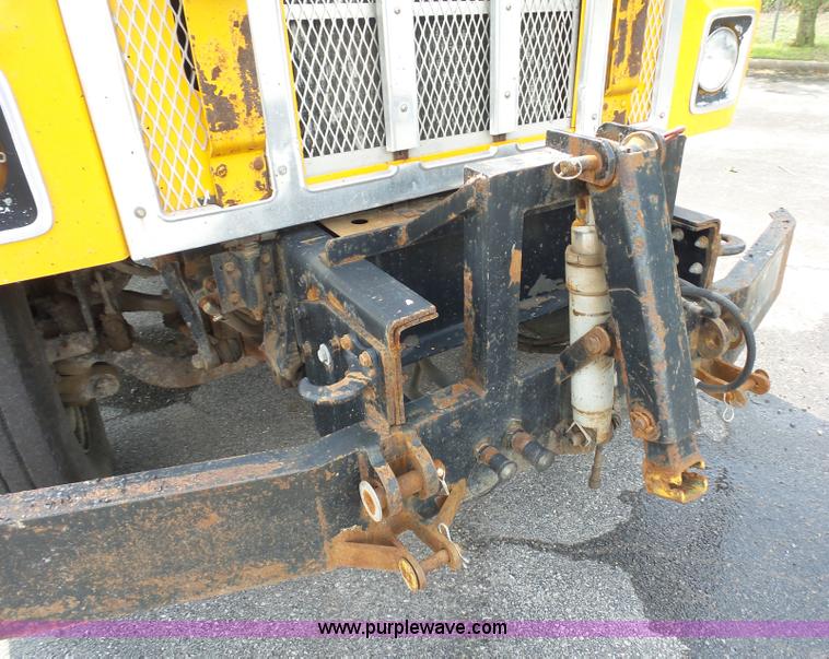 image for item K3487 2002 International F2554 dump truck