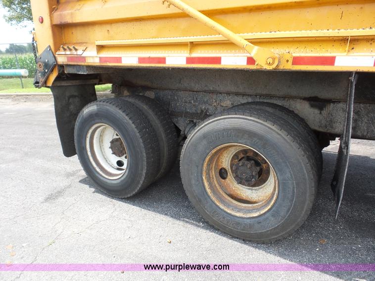 image for item K3487 2002 International F2554 dump truck