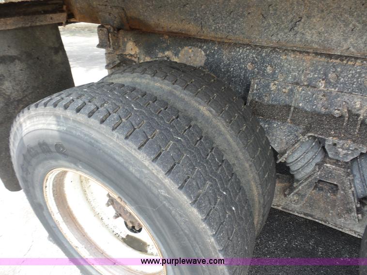 image for item K3487 2002 International F2554 dump truck