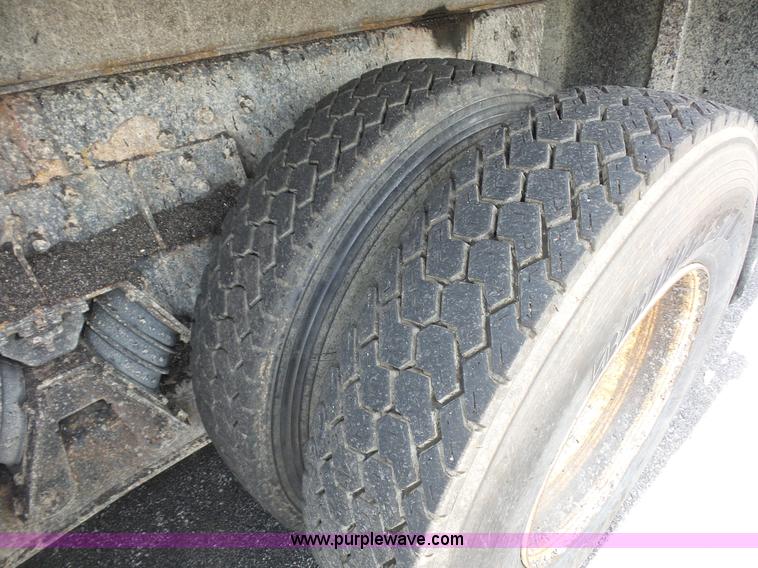 image for item K3487 2002 International F2554 dump truck