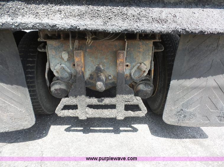 image for item K3487 2002 International F2554 dump truck