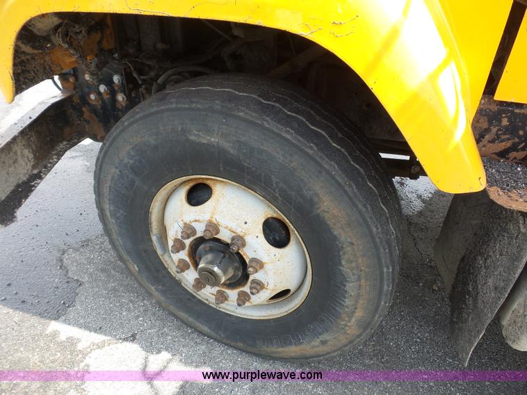 image for item K3487 2002 International F2554 dump truck