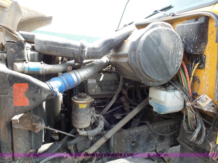 image for item K3487 2002 International F2554 dump truck