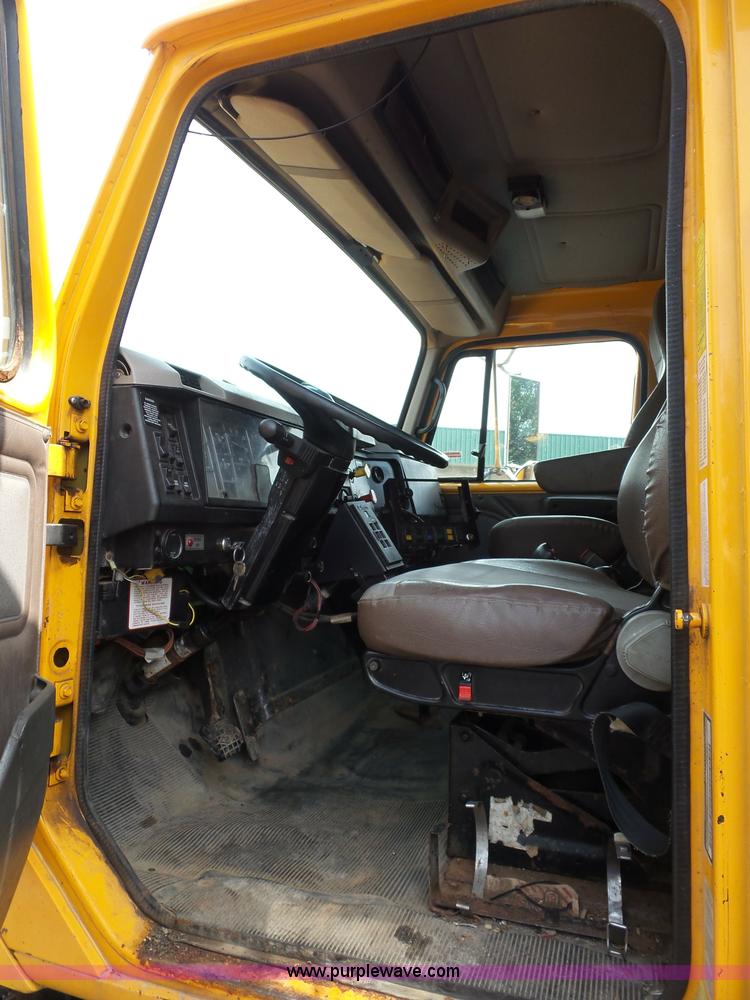 image for item K3487 2002 International F2554 dump truck