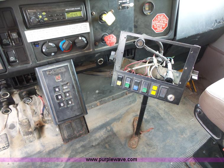 image for item K3487 2002 International F2554 dump truck