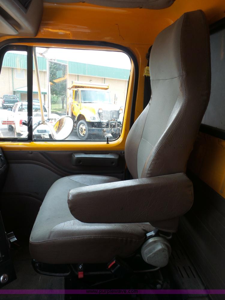 image for item K3487 2002 International F2554 dump truck