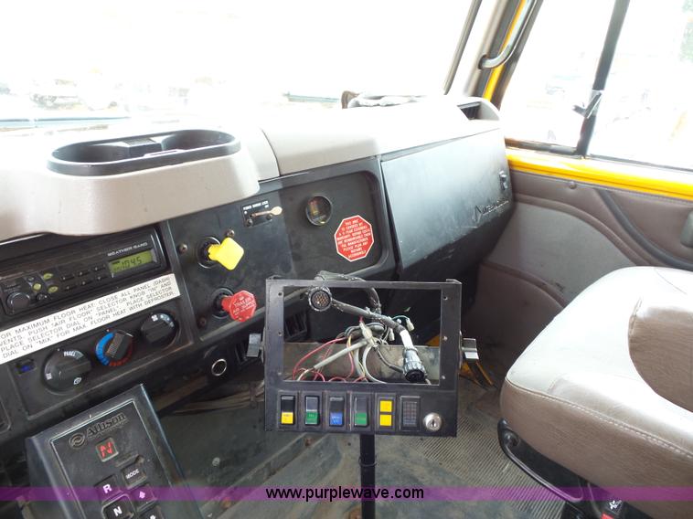 image for item K3487 2002 International F2554 dump truck