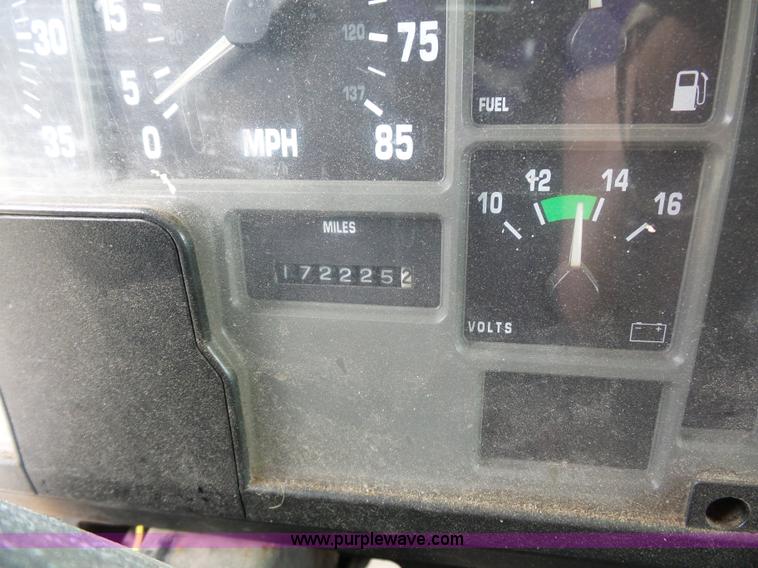 image for item K3487 2002 International F2554 dump truck