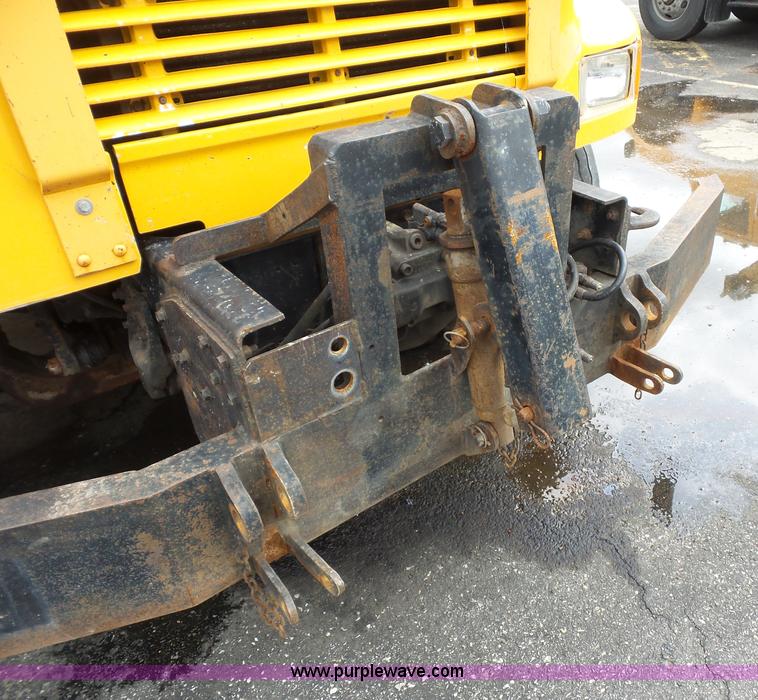 image for item K3489 2000 International 4900 dump truck