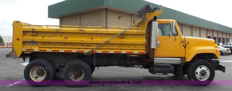 image for item K3490 2002 International F2554 dump truck