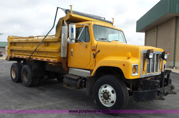 image for item K3490 2002 International F2554 dump truck