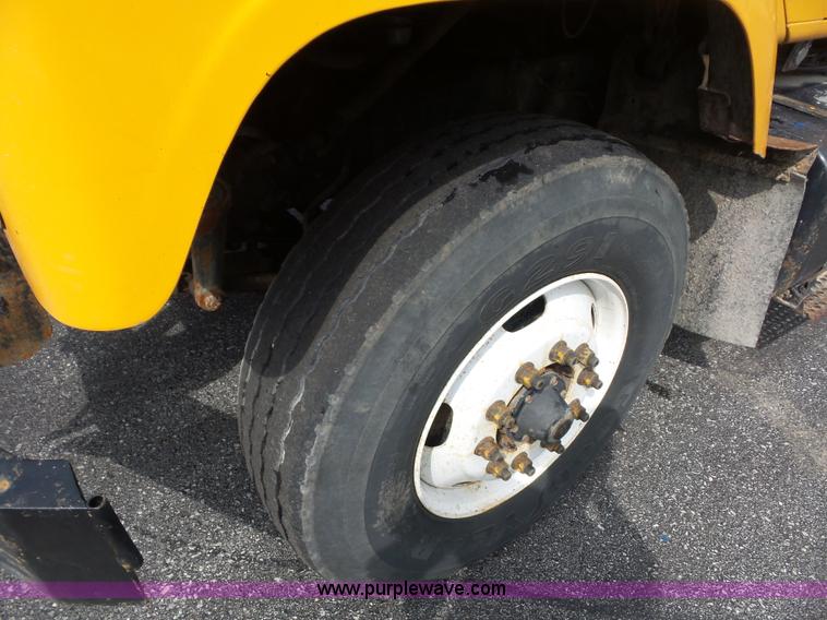 image for item K3490 2002 International F2554 dump truck