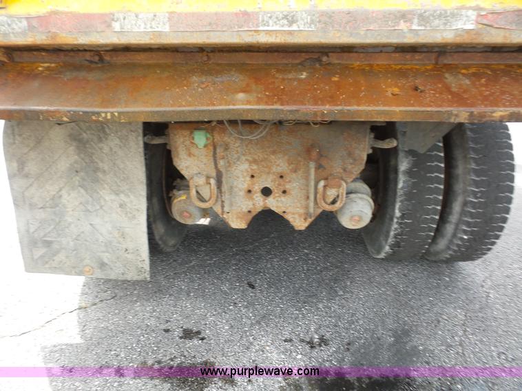 image for item K3490 2002 International F2554 dump truck