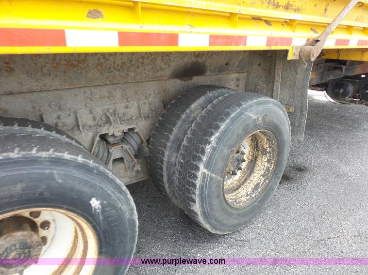 image for item K3490 2002 International F2554 dump truck