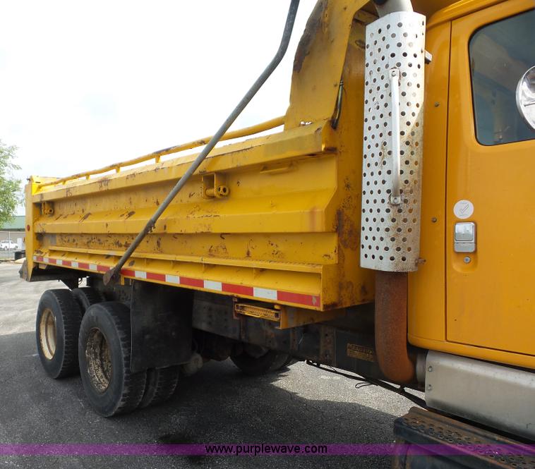 image for item K3490 2002 International F2554 dump truck