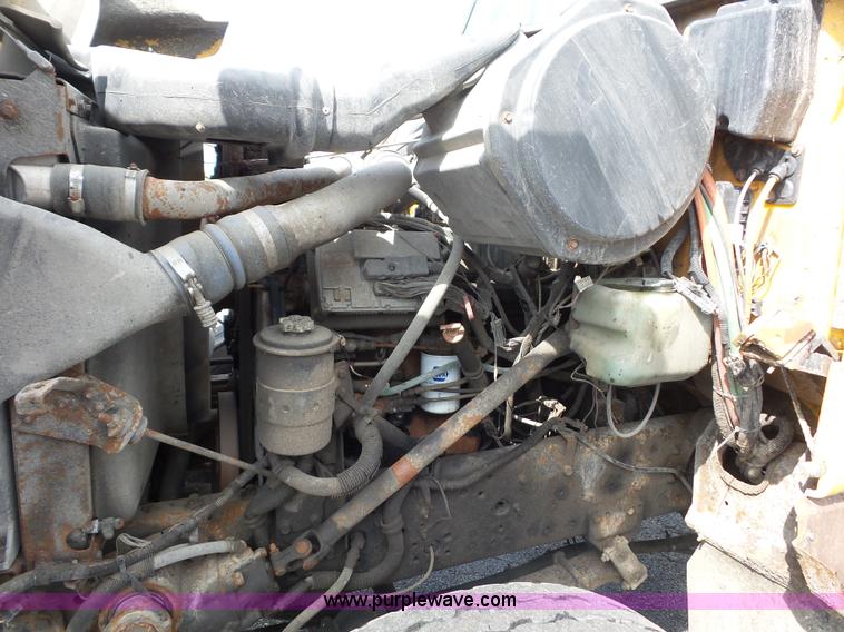 image for item K3490 2002 International F2554 dump truck