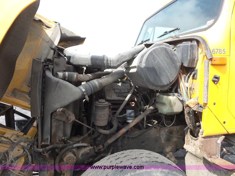 image for item K3490 2002 International F2554 dump truck