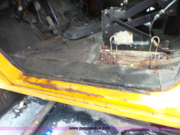 image for item K3490 2002 International F2554 dump truck