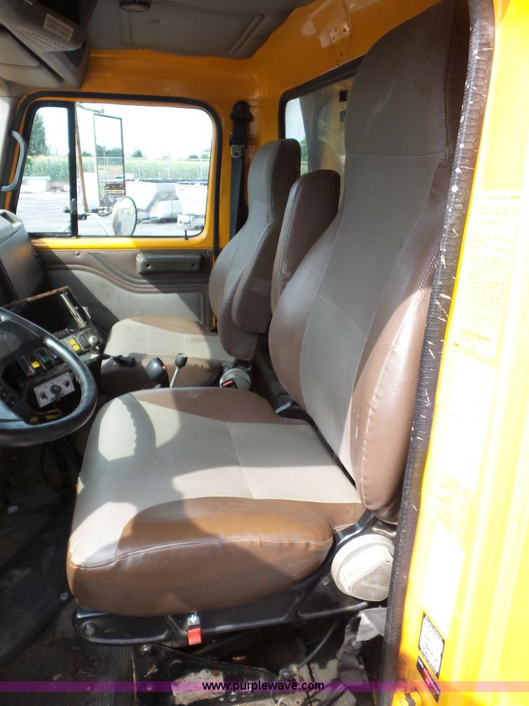 image for item K3490 2002 International F2554 dump truck