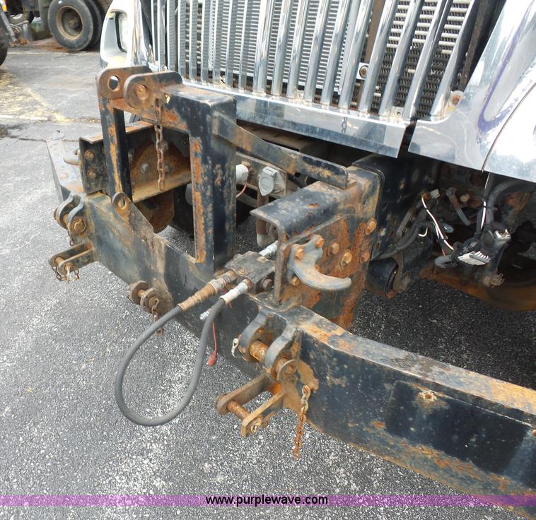 image for item K3494 2003 International 7400 dump truck